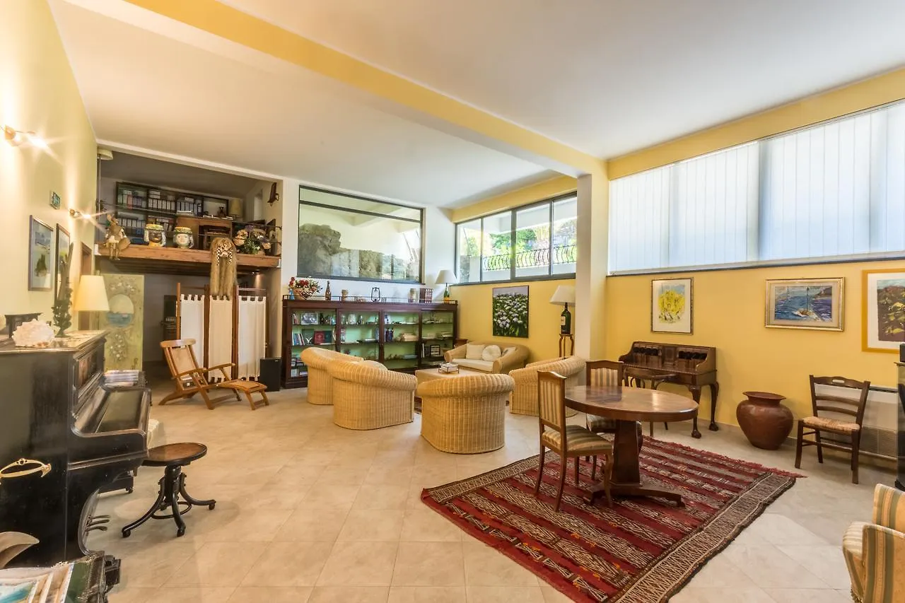 ****  Residence Hotel Baia Portinenti Lipari  Italy